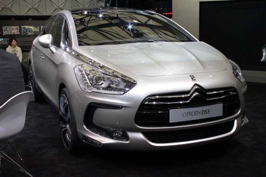  Citroen DS5 2012 года  (фото 97 из 182)